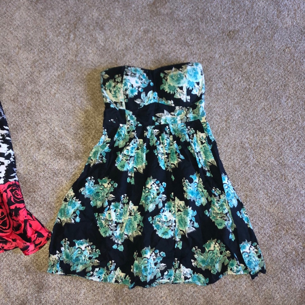 Floral strapless dress